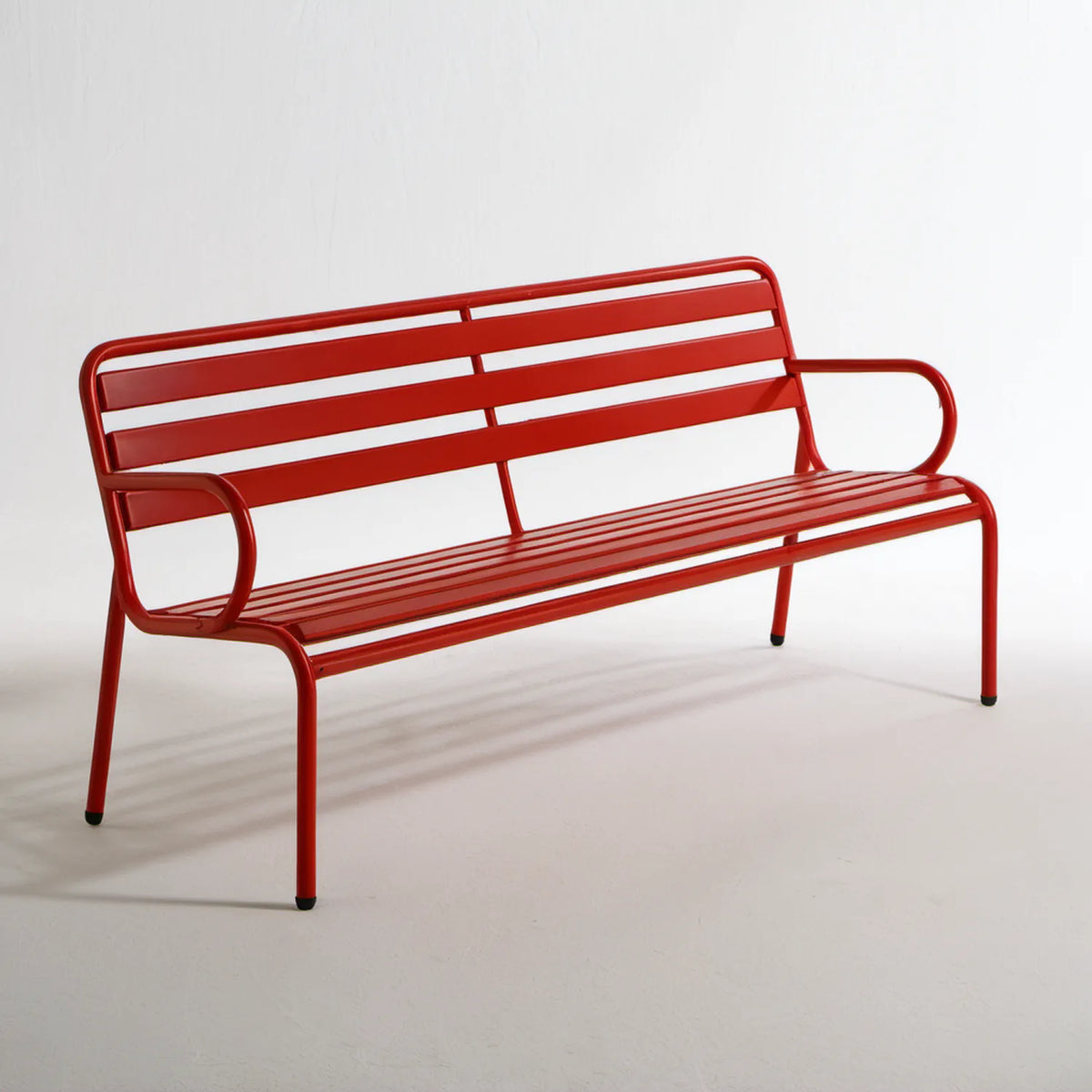 Czerwona dwuosobowa ławka stalowa 120 x 60 x 80 cm